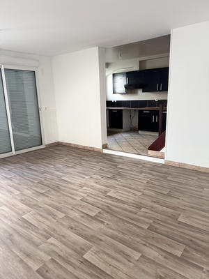 Maison - 84 m² - 4 pièces