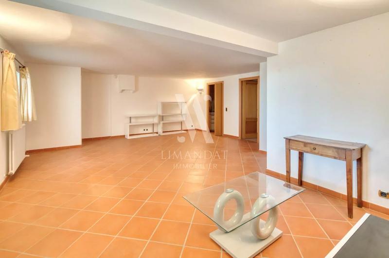 Villa - 165 m² - 6 pièces
