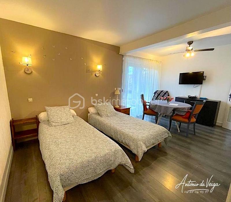 Immeuble - 359 m² - 25 pièces