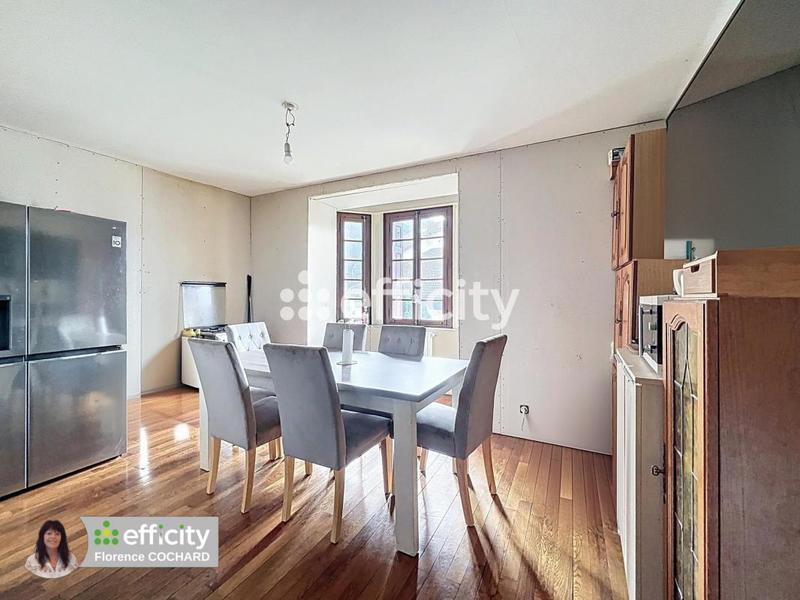 Maison - 408 m² - 13 pièces