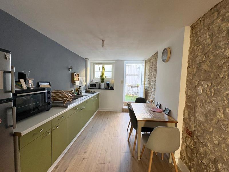 Maison - 96 m² - 6 pièces