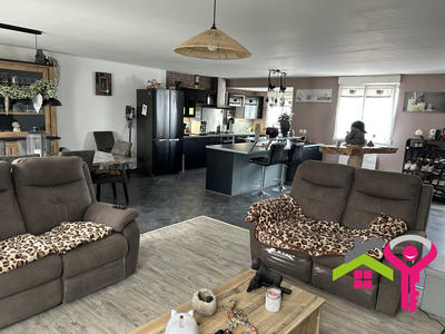 Maison - 110 m² - 5 pièces