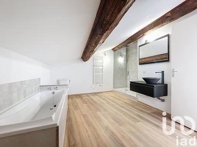 Appartement - 75 m² - 3 pièces