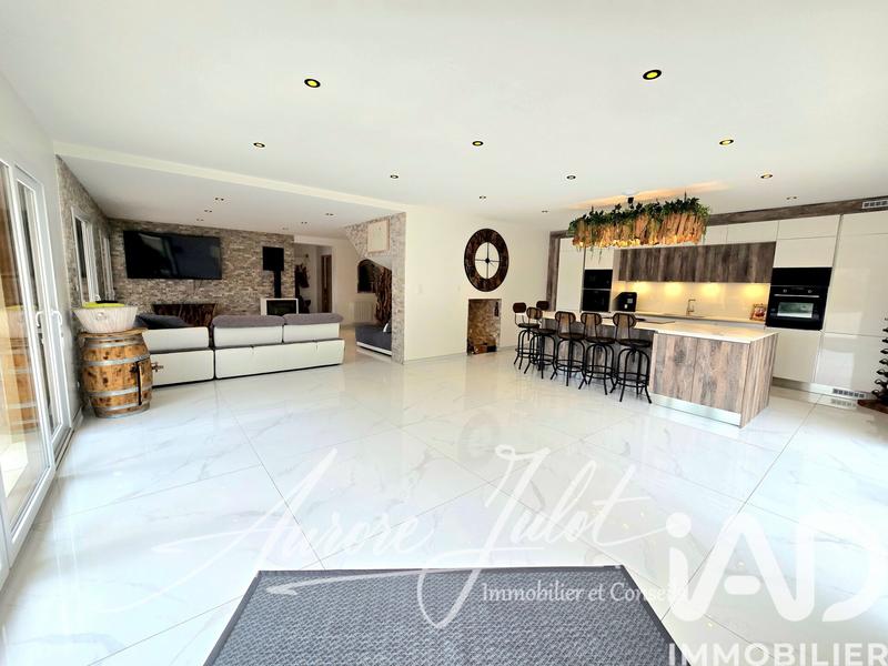 Maison - 150 m² - 4 pièces