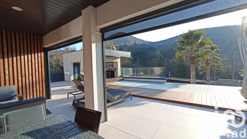 Maison - 158 m² - 5 pièces