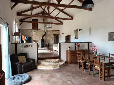 Maison - 234 m² - 5 pièces