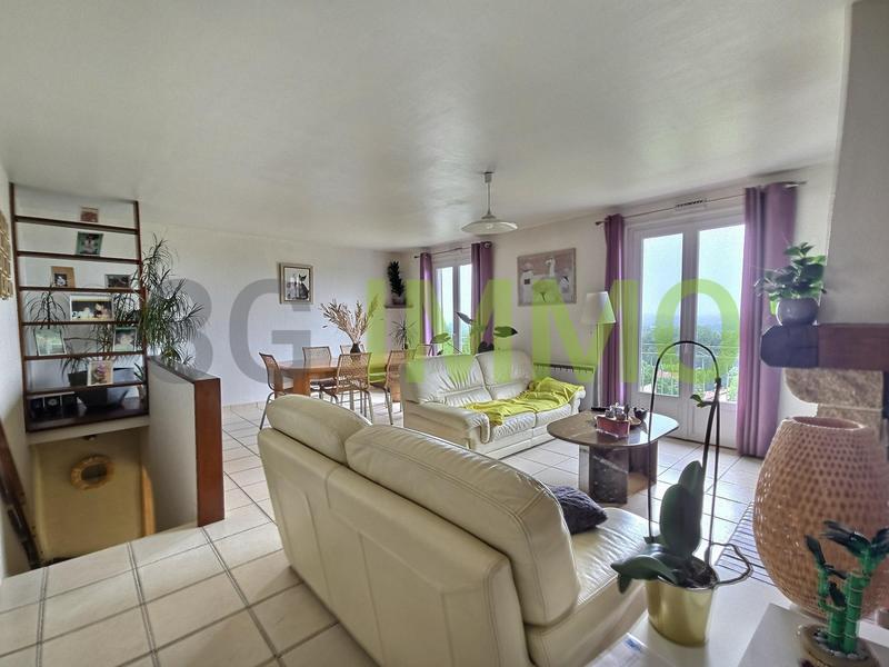 Maison - 108 m² - 6 pièces