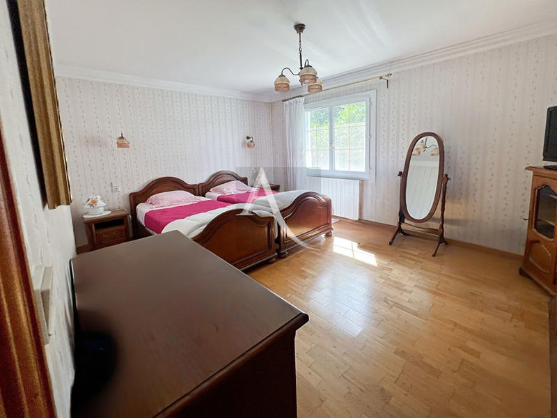 Maison - 150 m² - 7 pièces