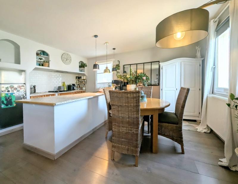 Maison - 108 m² - 5 pièces