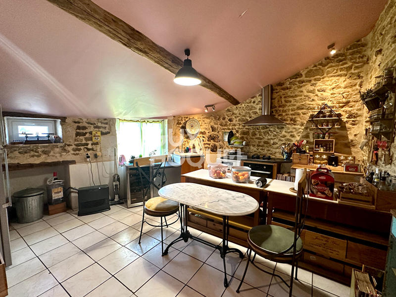 Maison - 186 m² - 6 pièces