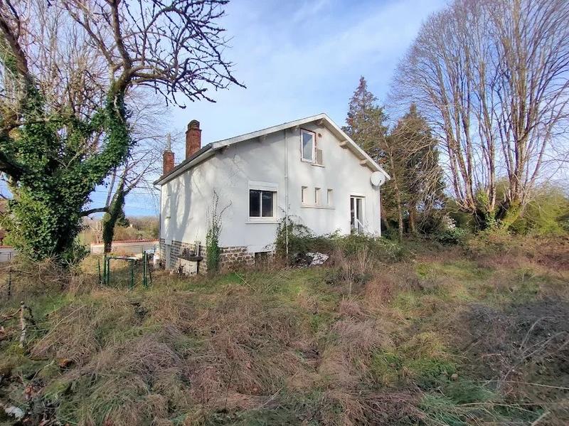 Maison - 90 m² - 4 pièces