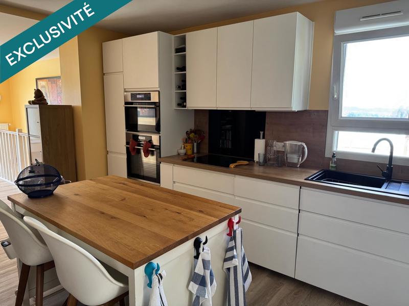 Maison - 95 m² - 5 pièces