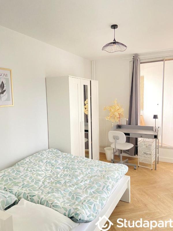 Chambre - 12 m² - 1 pièce