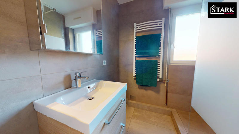 Appartement - 84 m² - 5 pièces