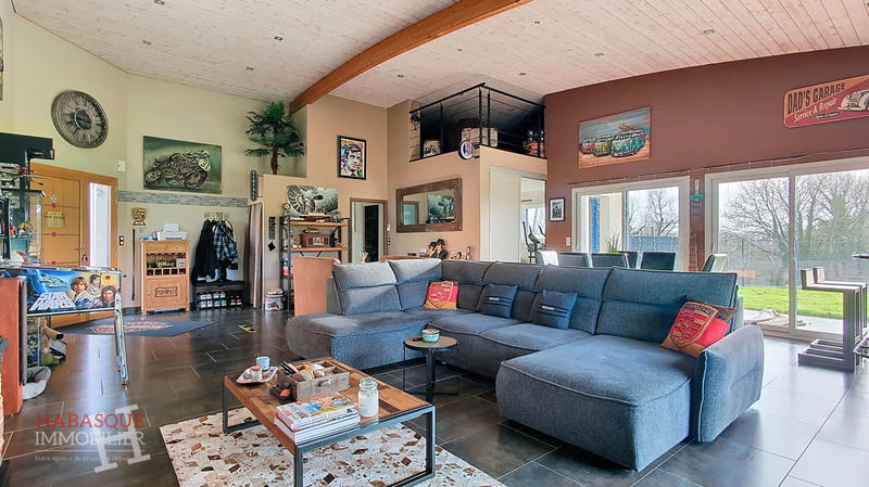 Maison - 136 m² - 5 pièces