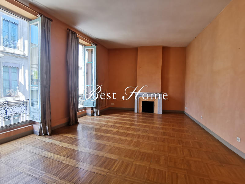 Appartement - 100 m² - 3 pièces