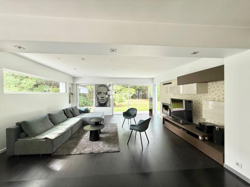 Maison - 180 m² - 6 pièces