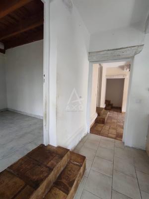 Maison en pierre - 218 m² - 15 pièces