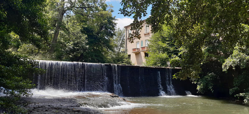 Propriété - 565 m² - 23 pièces