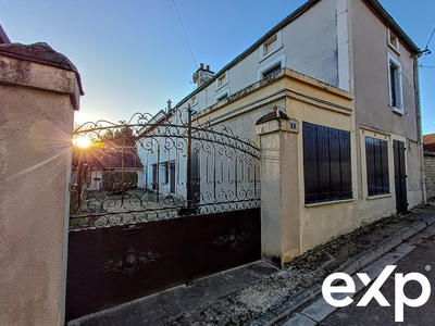 Maison traditionnelle - 167 m² - 6 pièces