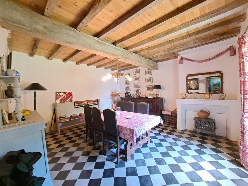 Maison - 186 m² - 5 pièces