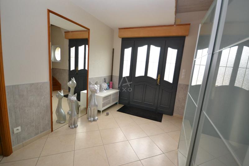 Maison - 235 m² - 10 pièces