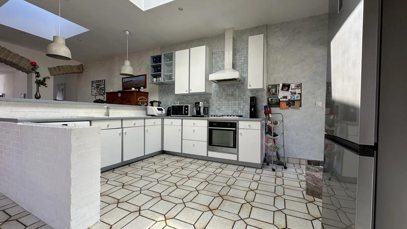 Maison - 190 m² - 7 pièces