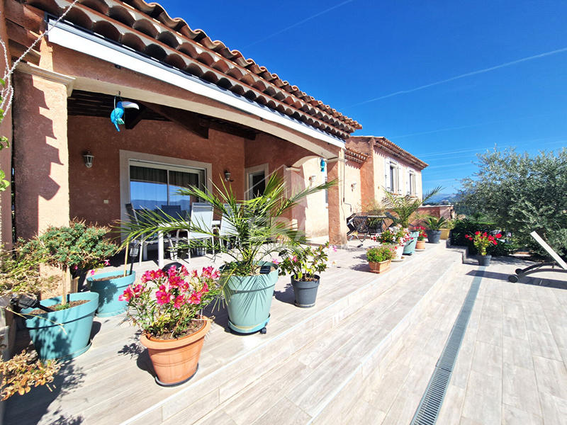 Maison - 150 m² - 6 pièces