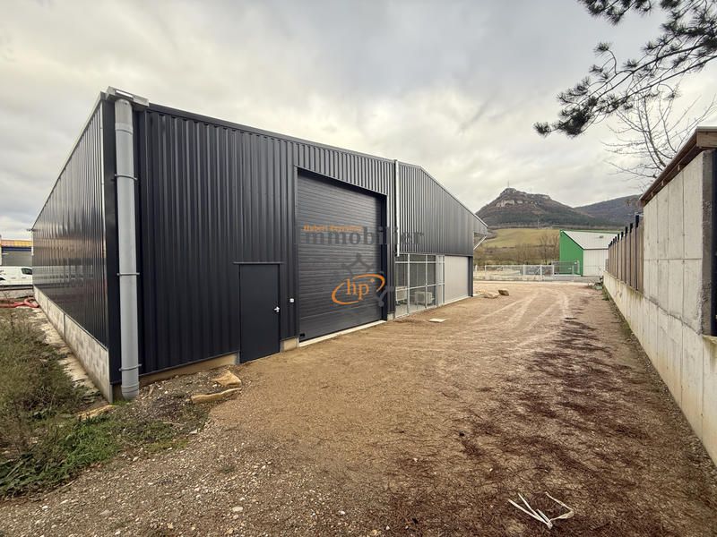 Parking / Garage - 185 m²