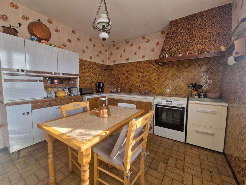 Maison traditionnelle - 106 m² - 4 pièces