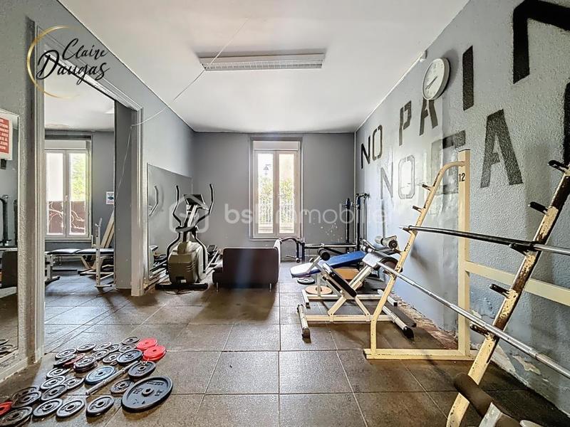 Immeuble - 396 m² - 23 pièces