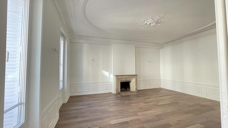 Appartement - 160 m² - 5 pièces