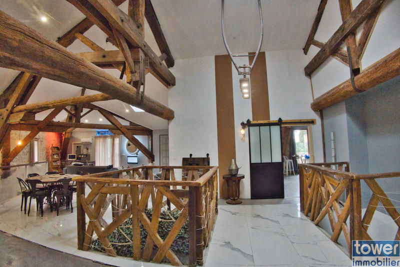 Maison - 166 m² - 5 pièces