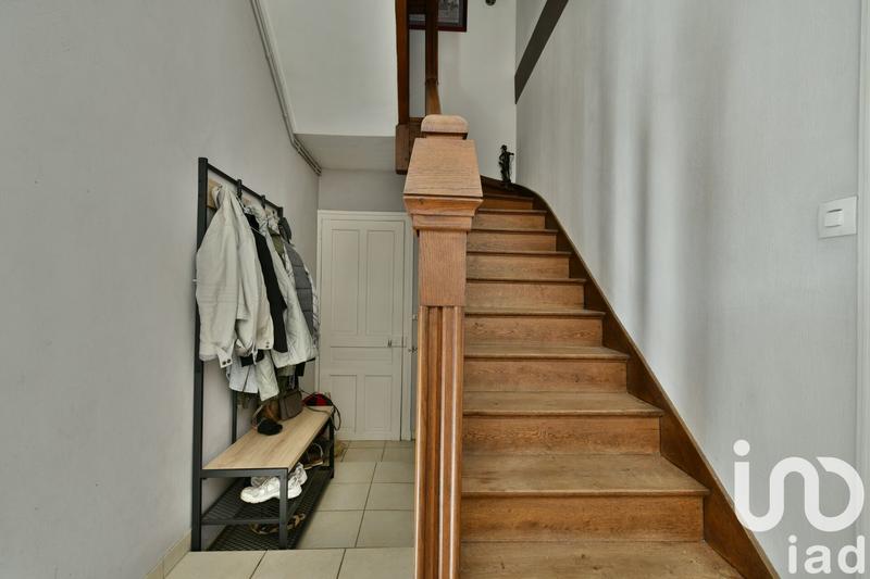 Maison - 248 m² - 5 pièces