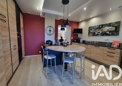 Maison - 183 m² - 6 pièces