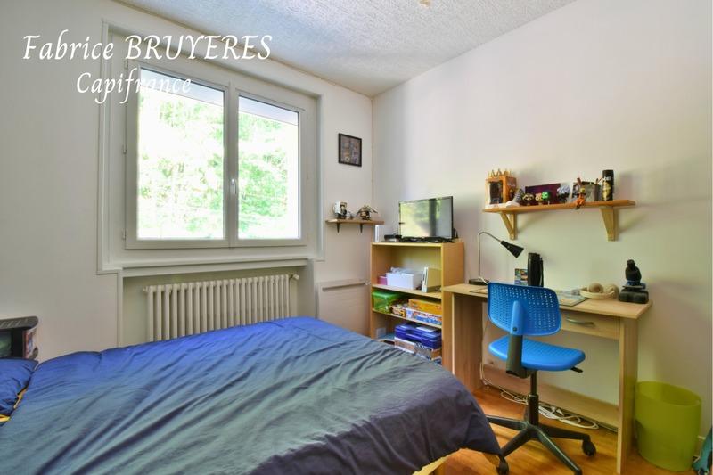 Maison - 170 m² - 9 pièces