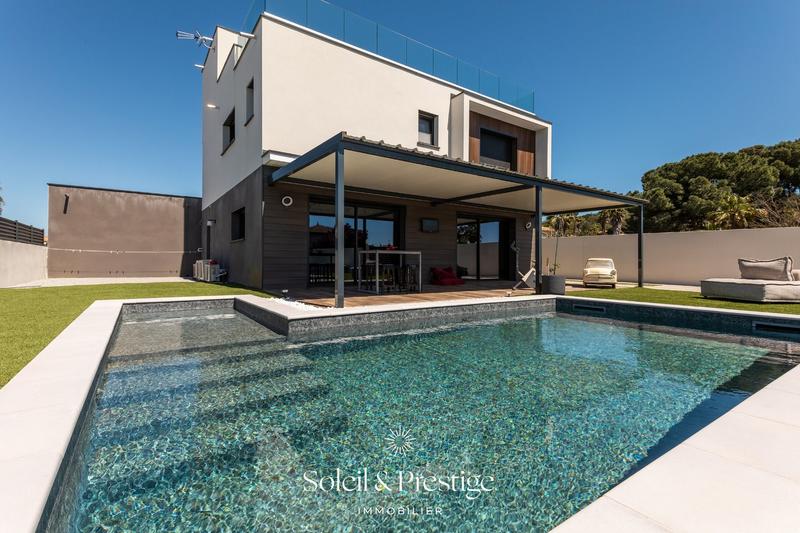 Maison - 180 m² - 4 pièces