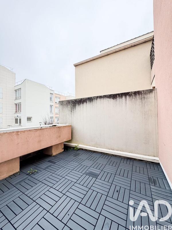 Appartement - 93 m² - 5 pièces