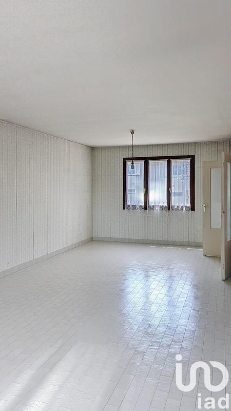 Maison - 212 m² - 8 pièces