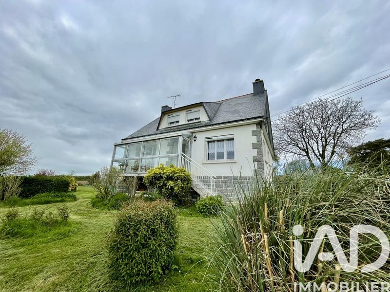 Maison - 94 m² - 6 pièces