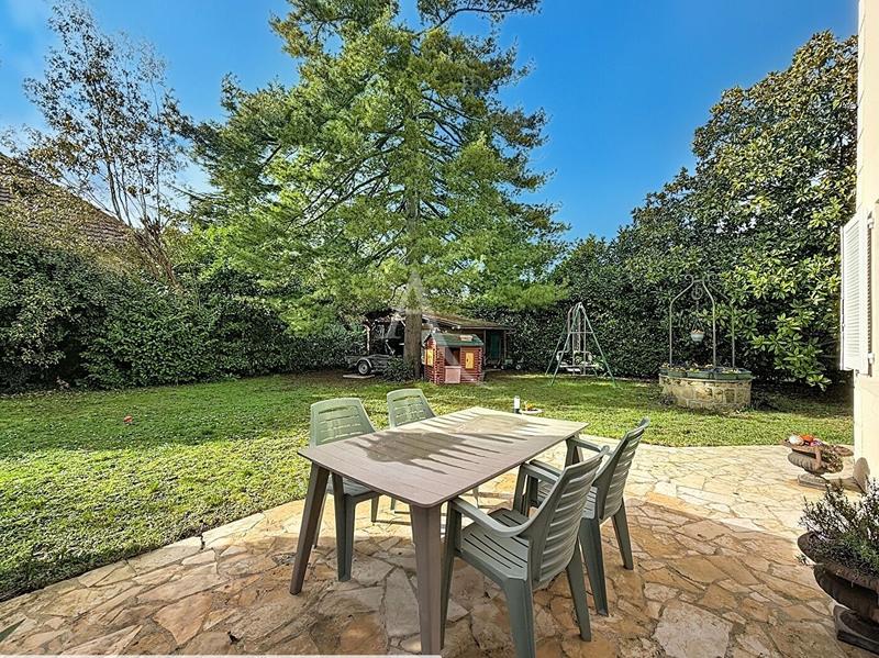 Maison - 151 m² - 6 pièces