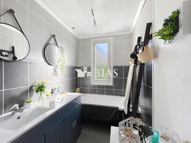 Maison - 126 m² - 4 pièces