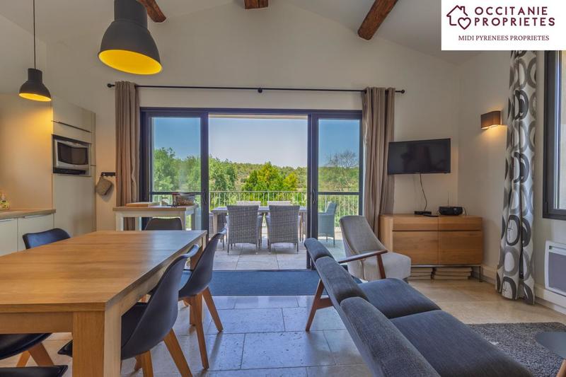 Propriété - 366 m² - 13 pièces