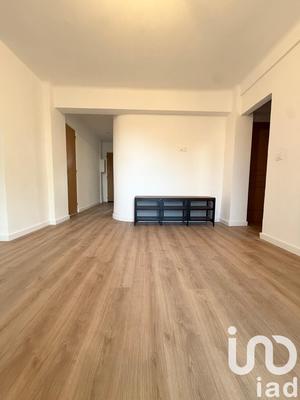 Appartement - 80 m² - 5 pièces