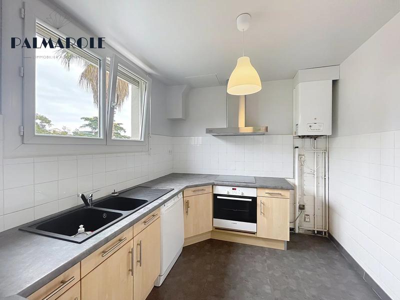 Appartement - 75 m² - 4 pièces