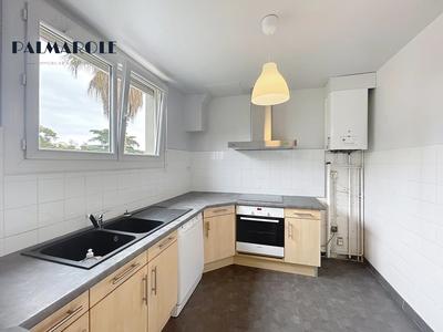 Appartement - 75 m² - 4 pièces