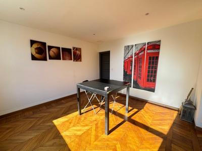 Chambre - 15 m² - 1 pièce