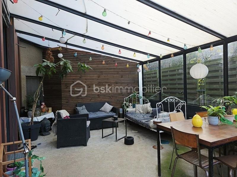 Maison - 266 m² - 10 pièces