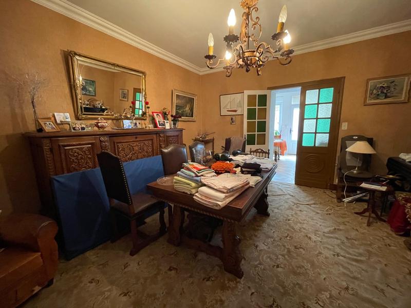 Maison - 166 m² - 7 pièces