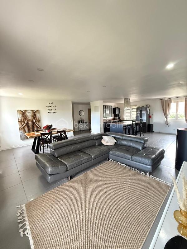 Maison traditionnelle - 173 m² - 5 pièces